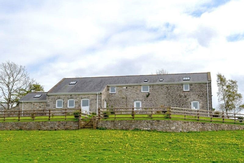 Hersedd Barns, Hendra
