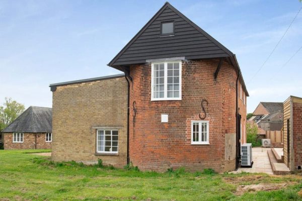 Oast View - Santon Farm, Preston