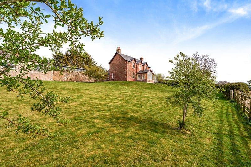 Red Brick Farmhouse, Alyth